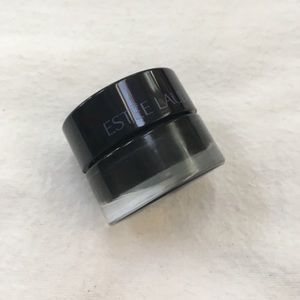 Estée Lauder Stay-On Shadow Paint in Sinister
